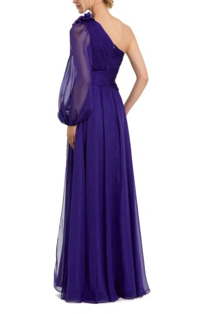 Mac Duggal One Sleeve Ruched Chiffon Gown With 3d Flower In Blue
