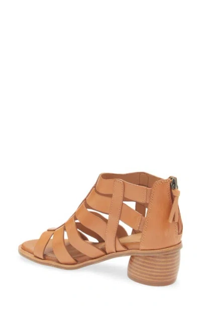 Söfft Carmen Strappy Sandal