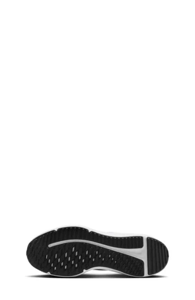 Nike Cosmic Runner Running Shoe In Black