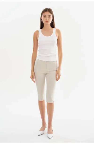 Lamarque Capri Pants