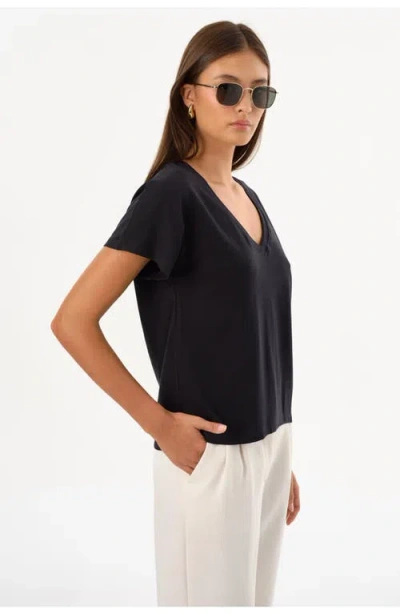 Lamarque Nerea Jersey V-neck Shirt