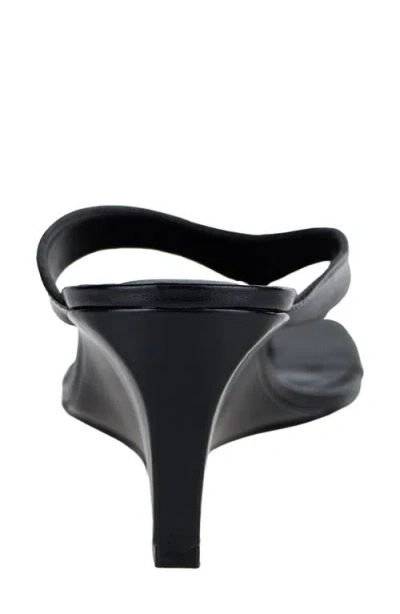 Kenneth Cole Susannah Leather Thong Wedge Sandal In Black