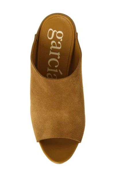 Pedro Garcia Yoko Sandal In Gold