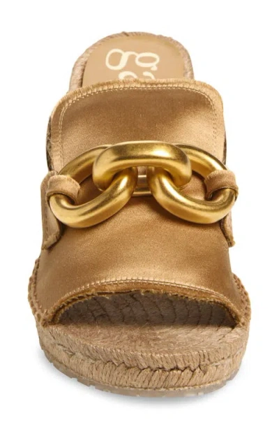 Pedro Garcia 75mm Oliveta Chain-embellished Wedge Mules In Gold