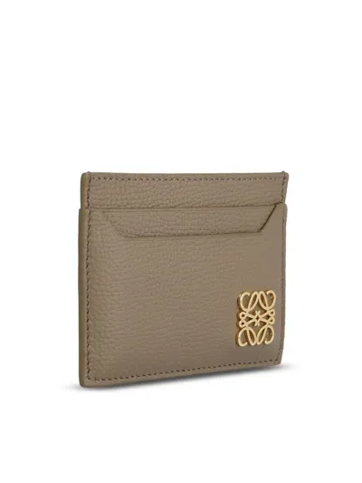 Loewe Anagram Plain Cardholder In Pebble Grained Calfskin In Brown