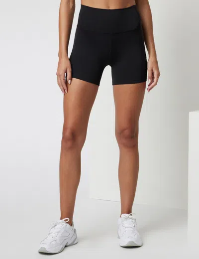 Vuori Stretch Shorts In Black