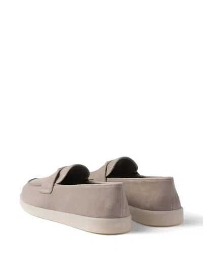 Prada Wildleder-loafer Mit Emailliertem Triangel-logo In Gray
