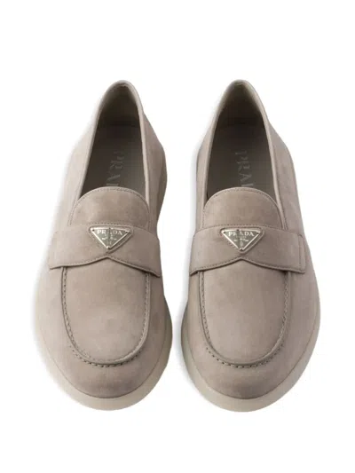 Prada Wildleder-loafer Mit Emailliertem Triangel-logo In Gray