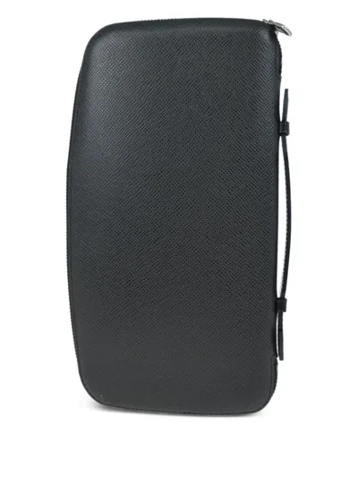 Pre-owned Louis Vuitton 2006 Taiga Travel Case In Gray