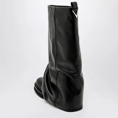 Attico 'robin' Black Boots With Square Toe And Logo Plaque On The Rear In Black