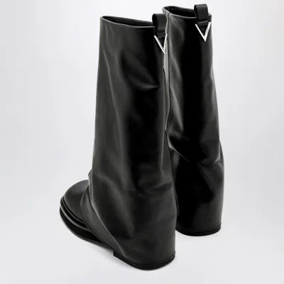 Attico 'robin' Black Boots With Square Toe And Logo Plaque On The Rear In Black