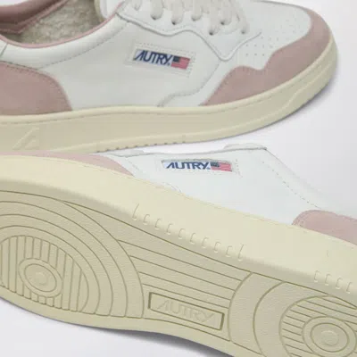 Autry Medalist Sneakers In White/powder Leather And Suede