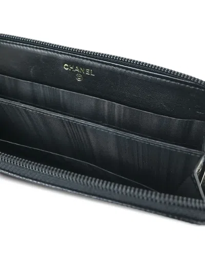 Pre-owned Chanel 2003 Caviar Leather Zip Wallet