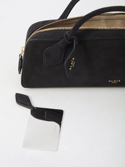 Alaïa Womens Le Teckel Small Leather Shoulder Bag Noir