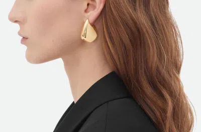 Bottega Veneta Vahuo Two-tone Fin Earrings In Gold