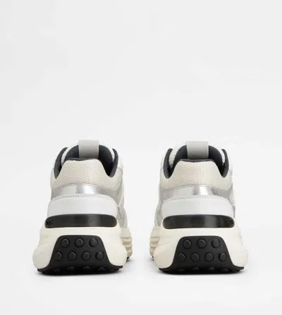 Tod's Low Top Leather Sneakers With Contrast Sole In White