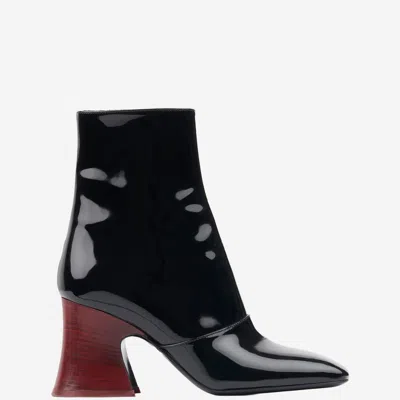 Chloé Chloè Janis Ankle Boots With Glossy Leather Heel In Black