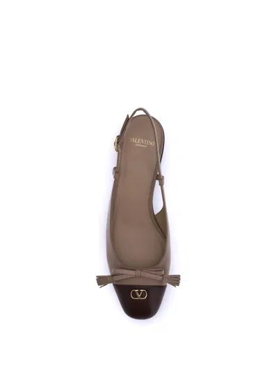 Valentino Garavani Valet Du Roi Ballerinas In Brown