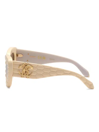 Roberto Cavalli Sunglasses With Wide Bold Cat-eye Front In Neutral