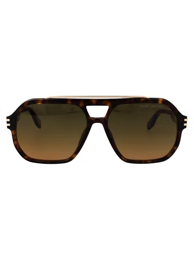 Marc Jacobs Geometric Sunglasses In Brown