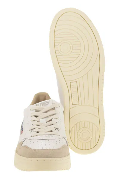 Autry Medalist Low-top Sneakers With Suede Accents In Neutral