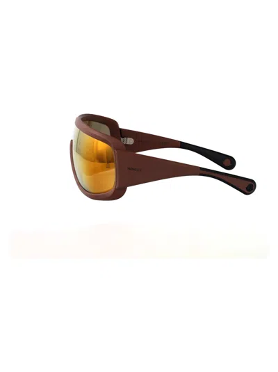 Moncler Lunettes De Soleil Snowseeker In Gold