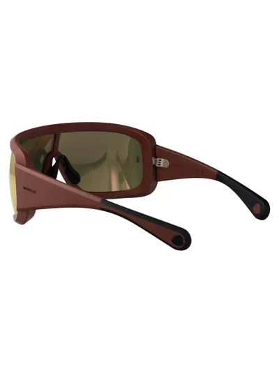 Moncler Lunettes De Soleil Snowseeker In Gold