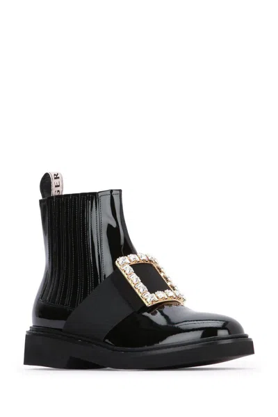 Roger Vivier Black Round Toe Boots In Black