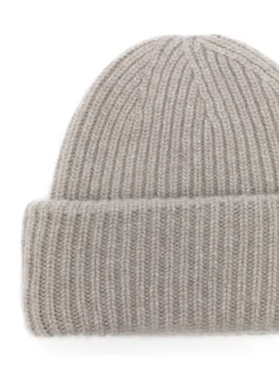 Soft Goat Cashmere Ribbed Beanie In Gray