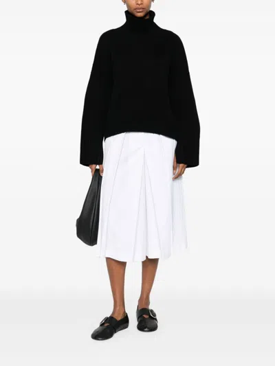 Soft Goat Girlfriend Cashmere Turtle-neck Jumper In Black