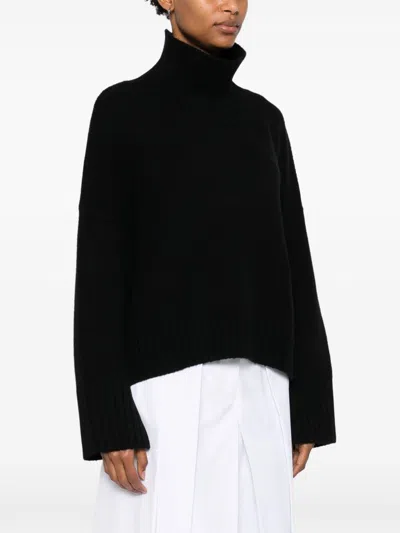 Soft Goat Girlfriend Cashmere Turtle-neck Jumper In Black