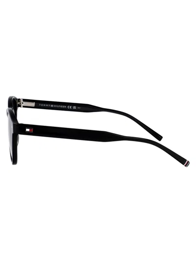 Tommy Hilfiger Square-frame Sunglasses In Black