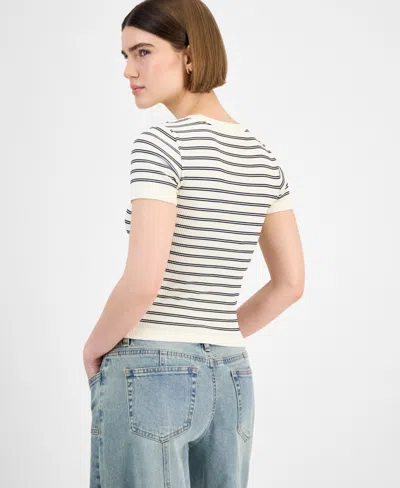 Hippie Rose Juniors' Seamless Crewneck Ribbed Tee