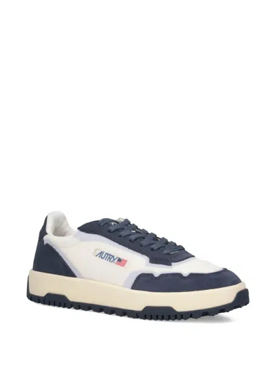 Autry Contemporary Low Top Sneakers With Contrast Panels In Blue