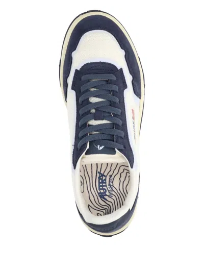 Autry Contemporary Low Top Sneakers With Contrast Panels In Blue
