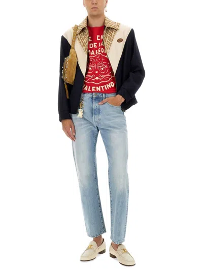 Valentino Garavani T-shirt With Le Chat De La Maison Print In Red