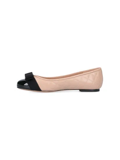 Ferragamo Varina Ballet Flats – Pink/black