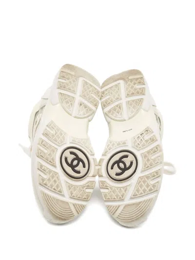 Pre-owned Chanel Cc Logo Leather Sneakers