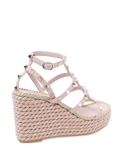 Valentino Garavani Women Rockstud Wedged Sandals In Pink