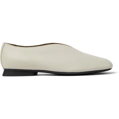 Camper Casi Myra Leather Flat Pumps In Neutral