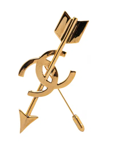 Pre-owned Chanel 1993 Gold Plated Cc Logo And Arrow Brooch Pin Costume Brooch