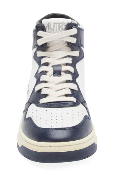 Autry Bicolor Medalist High-top Sneakers In White