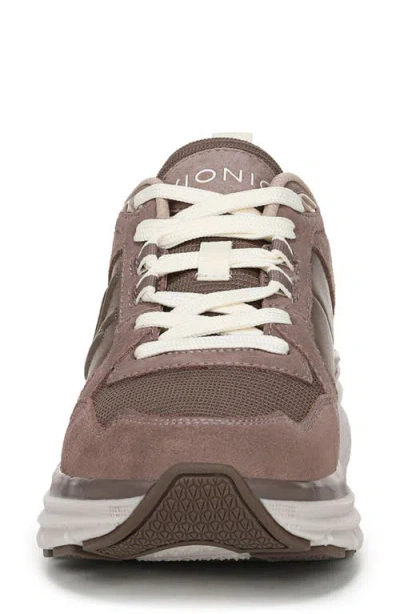 Vionic Walk Max Skyline Sneaker