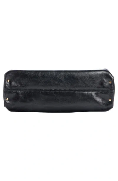 Chloé Logo Charm Hobo Bag In Shiny Leather In Black