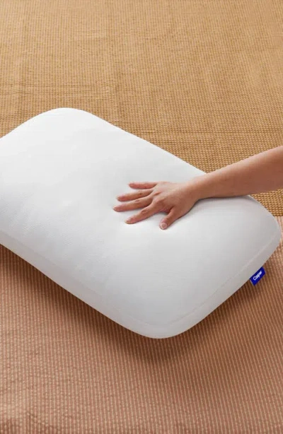 Casper Essentials Hybrid Cooling Pillow
