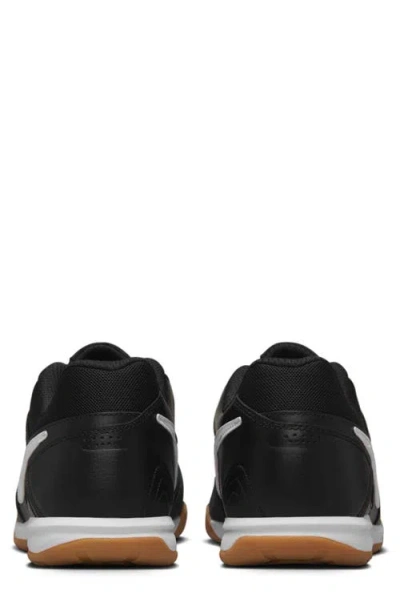 Nike Gato Soccer Sneaker