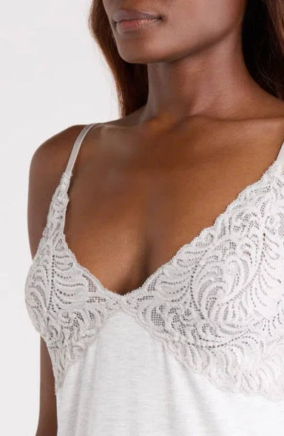 Natori Feathers Essentials Chemise