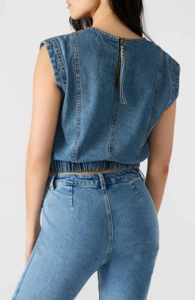 Steve Madden Leila Sleeveless Denim Crop Top In Blue