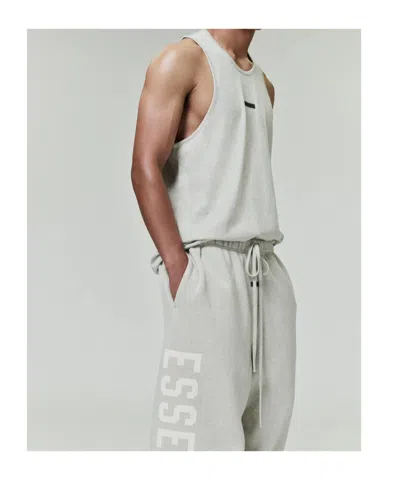 Essentials Thorough U-neck Vest In White