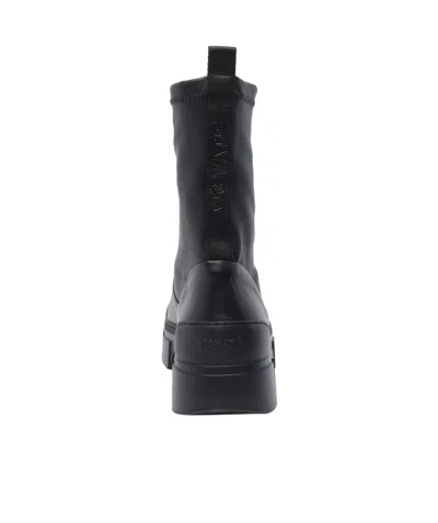 Vic Matie Round Toe Boots In Black
